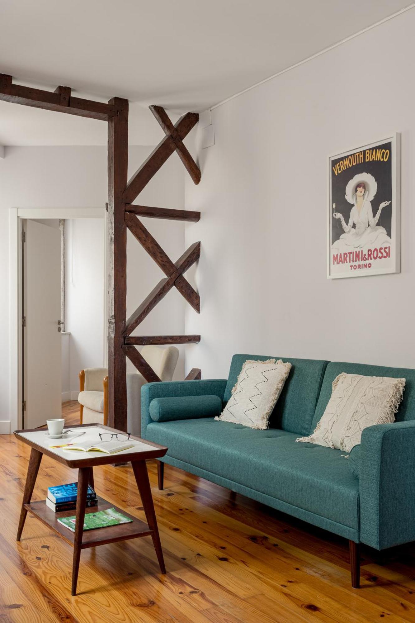 Joivy Inviting Flat Next To Carmo Convent Apartment Lisbon Exterior photo